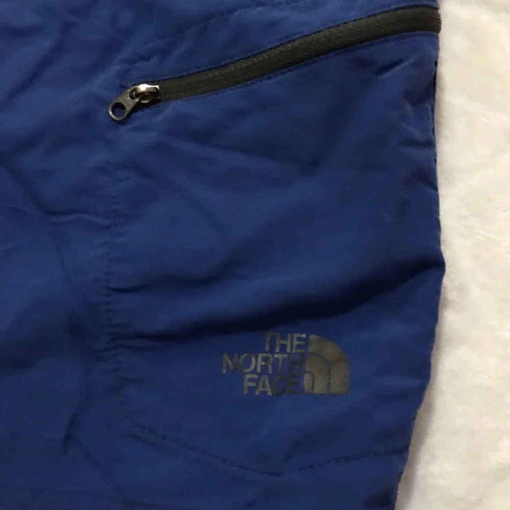The North Face  Blue Performance Shorts /swim with Integrated Belt